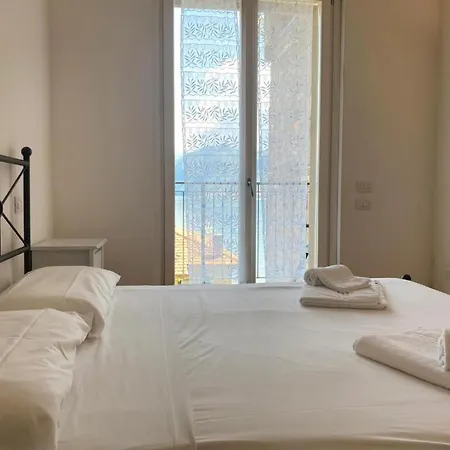 The Super -big With Terraces Apartman Argegno